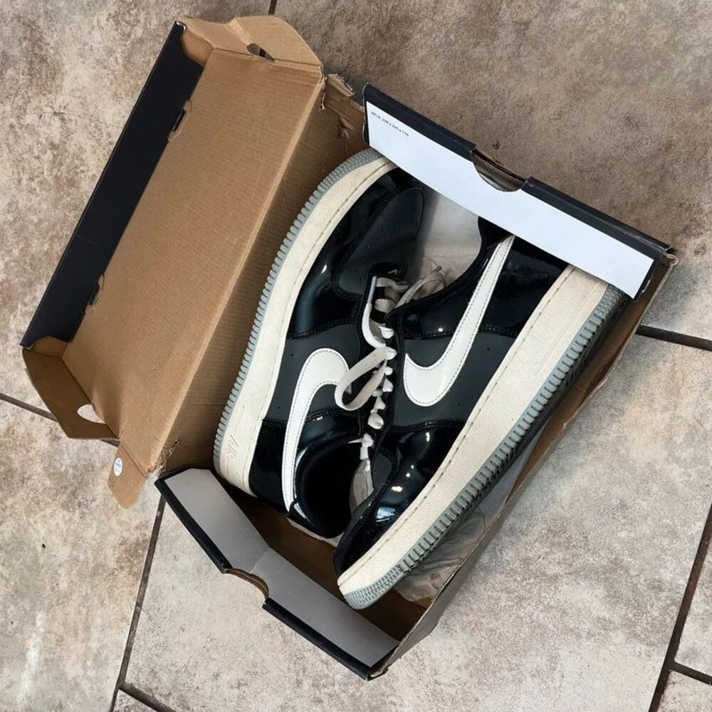 Nike Air Force 1 07 Low Black Sail Armory Blue Patent Shoes Mens 10 Womens 11.5